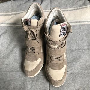 Unworn Ash Bowie Sneakers